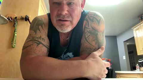icanmakeyousquirt69 online show from May 27, 2026, 9:01 pm