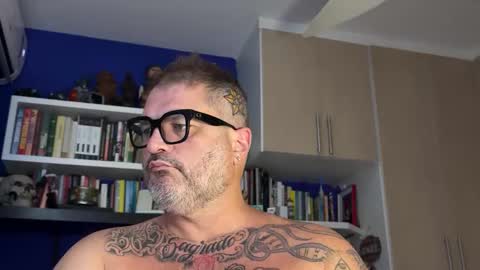 Experiment online show from October 21, 2025, 12:50 pm