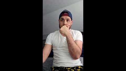 icarra413 online show from April 8, 2026, 2:50 pm