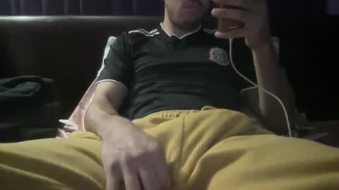 Snapshot of ice_jr chatting on December 28, 2024, 1:50 am Ice Jr online show from December 28, 2024, 1:50 am