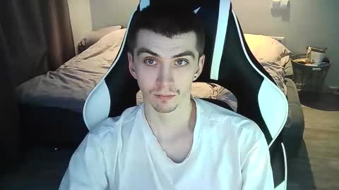 MAX online show from January 22, 2025, 1:32 pm