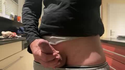 Snapshot of icebang0 chatting on December 12, 2024, 7:04 pm icebang0 online show from December 12, 2024, 7:04 pm