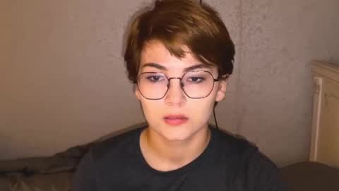 Ksenia online show from September 17, 2025, 7:37 pm