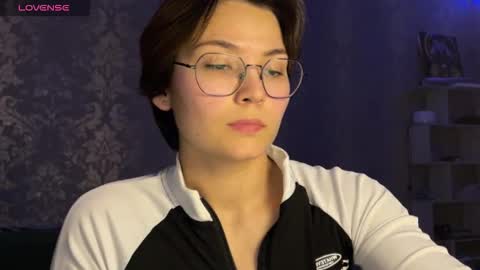 Ksenia online show from April 15, 2026, 7:43 pm