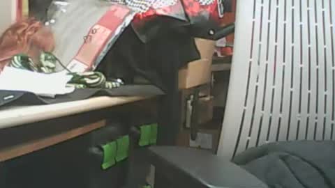 iceman00074 online show from December 17, 2025, 8:42 am