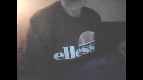 Snapshot of icemandude chatting on February 21, 2025, 11:54 pm icemandude online show from February 21, 2025, 11:54 pm