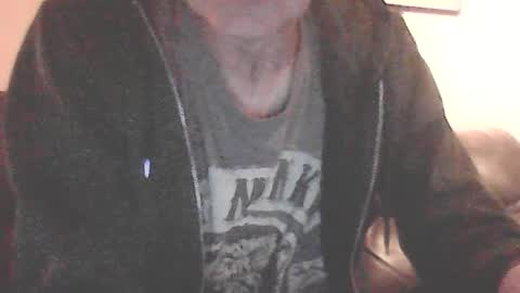 Snapshot of icemandude chatting on July 4, 2026, 9:43 pm icemandude online show from July 4, 2026, 9:43 pm