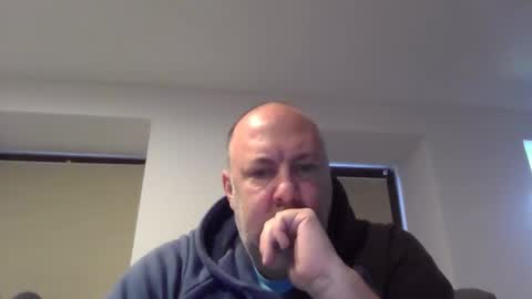 iceoli123 online show from December 5, 2025, 11:08 am