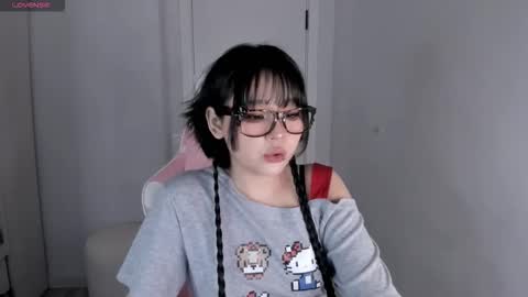 Hitomi   online show from February 17, 2026, 6:58 pm