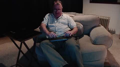 Snapshot of icihristopher chatting on January 29, 2025, 2:30 am Christopher online show from January 29, 2025, 2:30 am