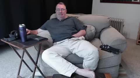 Snapshot of icihristopher chatting on February 18, 2025, 9:42 pm Christopher online show from February 18, 2025, 9:42 pm