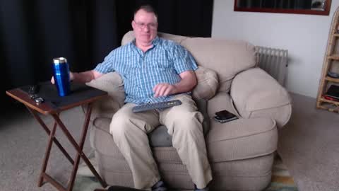 Snapshot of icihristopher chatting on February 20, 2025, 8:25 pm Christopher online show from February 20, 2025, 8:25 pm