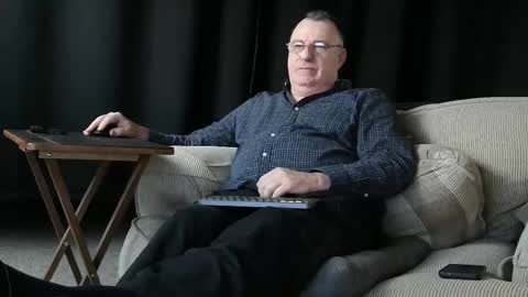 Snapshot of icihristopher chatting on February 23, 2025, 5:07 pm Christopher online show from February 23, 2025, 5:07 pm