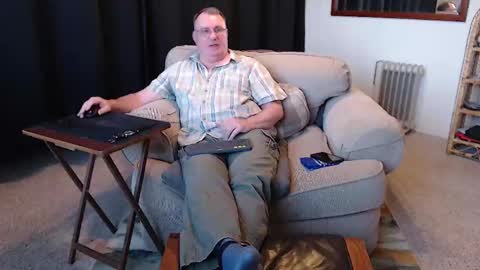 Snapshot of icihristopher chatting on March 1, 2025, 1:11 am Christopher online show from March 1, 2025, 1:11 am