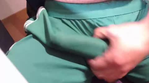 icky_thumps online show from November 22, 2025, 6:01 am