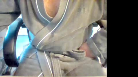 Snapshot of icumalot4you chatting on October 20, 2025, 8:15 am icumalot4you online show from October 20, 2025, 8:15 am