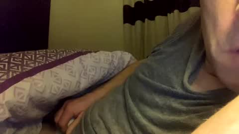 Snapshot of icums4u chatting on February 6, 2025, 7:02 am icums4u online show from February 6, 2025, 7:02 am