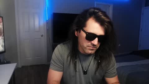 Snapshot of icy_ivy chatting on January 18, 2025, 5:15 pm Ivan online show from January 18, 2025, 5:15 pm