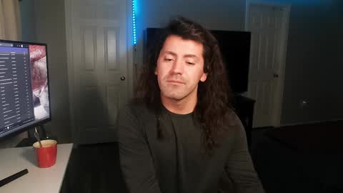 Snapshot of icy_ivy chatting on January 29, 2025, 3:33 am Ivan online show from January 29, 2025, 3:33 am