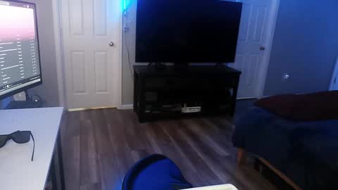 Snapshot of icy_ivy chatting on January 31, 2025, 4:17 pm Ivan online show from January 31, 2025, 4:17 pm