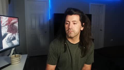 Snapshot of icy_ivy chatting on February 3, 2025, 7:29 am Ivan online show from February 3, 2025, 7:29 am