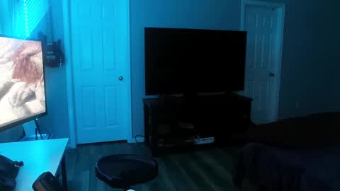 Snapshot of icy_ivy chatting on February 11, 2025, 8:48 am Ivan online show from February 11, 2025, 8:48 am