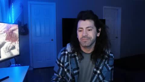 Snapshot of icy_ivy chatting on February 14, 2025, 12:36 pm Ivan online show from February 14, 2025, 12:36 pm