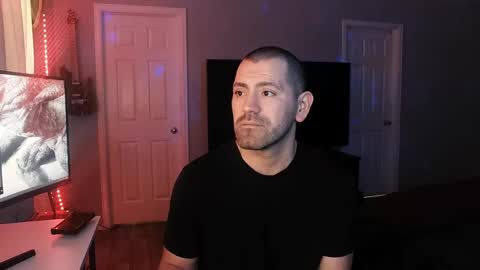 Snapshot of icy_ivy chatting on February 21, 2025, 4:05 pm Ivan online show from February 21, 2025, 4:05 pm