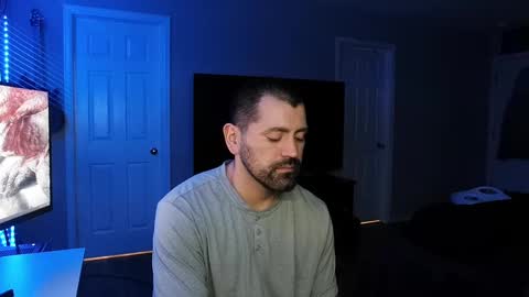 Snapshot of icy_ivy chatting on March 4, 2025, 6:58 am Ivan online show from March 4, 2025, 6:58 am