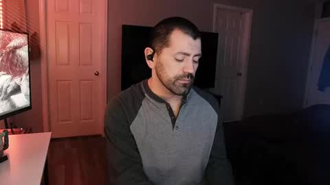 Snapshot of icy_ivy chatting on March 10, 2025, 2:26 pm Ivan online show from March 10, 2025, 2:26 pm