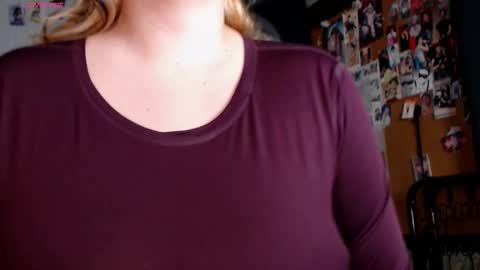 Snapshot of idontknowwhyjojo chatting on February 27, 2026, 12:43 am Saya online show from February 27, 2026, 12:43 am