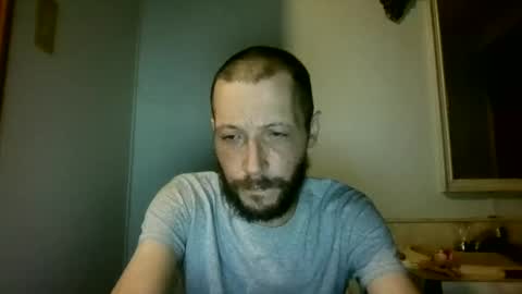 iggy617 online show from June 12, 2026, 5:06 am