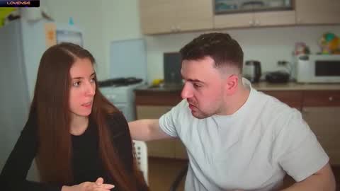 Julia and Mira online show from December 13, 2024, 1:12 pm