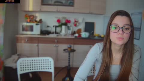 Julia and Mira online show from February 7, 2025, 1:01 pm