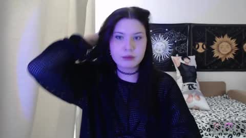 Vella online show from April 10, 2026, 1:05 pm