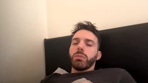 ilcale48 online show from April 24, 2026, 1:57 pm