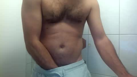 Snapshot of ilcaponero chatting on April 28, 2026, 9:42 pm ilcaponero online show from April 28, 2026, 9:42 pm
