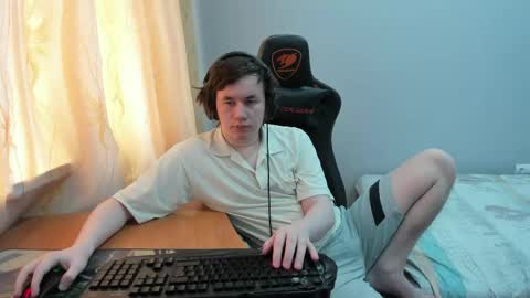 Snapshot of iliaskrislove chatting on April 19, 2026, 5:40 am iliaskris online show from April 19, 2026, 5:40 am