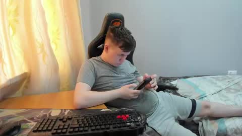Snapshot of iliaskrislove chatting on April 24, 2026, 11:01 am iliaskris online show from April 24, 2026, 11:01 am
