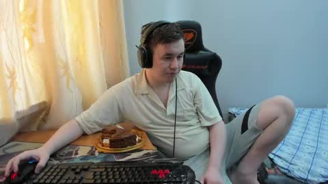 Snapshot of iliaskrislove chatting on May 8, 2026, 9:36 am iliaskris online show from May 8, 2026, 9:36 am