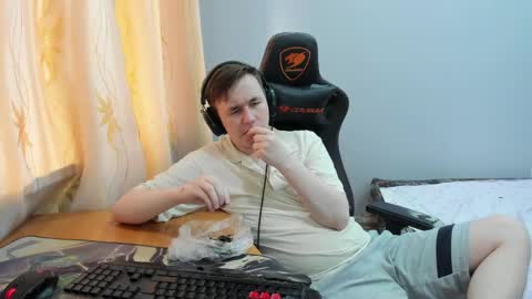 Snapshot of iliaskrislove chatting on May 11, 2026, 2:45 pm iliaskris online show from May 11, 2026, 2:45 pm