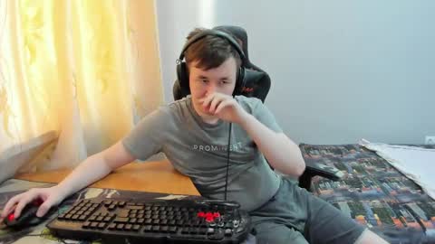 Snapshot of iliaskrislove chatting on May 15, 2026, 11:01 pm iliaskris online show from May 15, 2026, 11:01 pm
