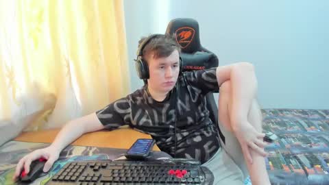 Snapshot of iliaskrislove chatting on May 18, 2026, 4:07 am iliaskris online show from May 18, 2026, 4:07 am
