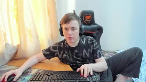 Snapshot of iliaskrislove chatting on May 25, 2026, 2:28 am iliaskris online show from May 25, 2026, 2:28 am