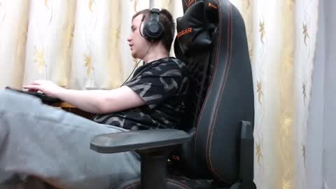 lord online show from November 7, 2025, 1:38 am