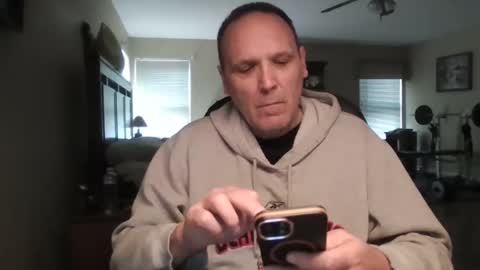 ilike2expose online show from April 8, 2026, 5:02 pm