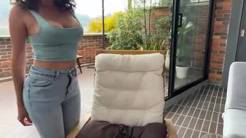 Snapshot of illaroom chatting on February 13, 2025, 9:06 pm Kloe online show from February 13, 2025, 9:06 pm