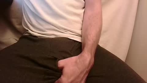 Snapshot of illubricat chatting on December 28, 2024, 7:43 pm illubricat online show from December 28, 2024, 7:43 pm