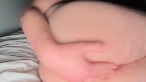 ilovedaddyhaha online show from December 1, 2025, 5:01 am