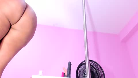 im_a_slut40 online show from February 7, 2025, 2:58 pm